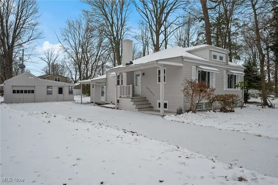 8 Shawondassee Drive, Timberlake, OH 44095 - Image #2