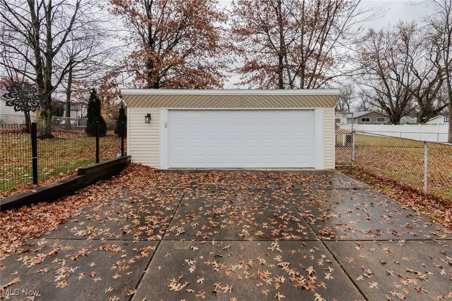 13661 Dalebrook Avenue, Brook Park, OH 44142 - Image #3