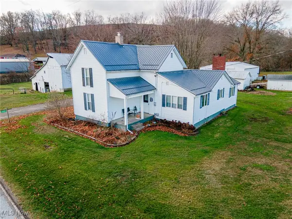 22033 County Road 124, West Lafayette, OH 43845