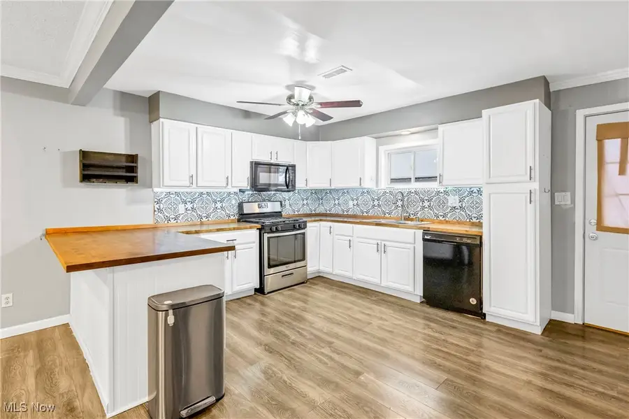 456 Mcdonald Avenue, McDonald, OH 44437 - Image #2