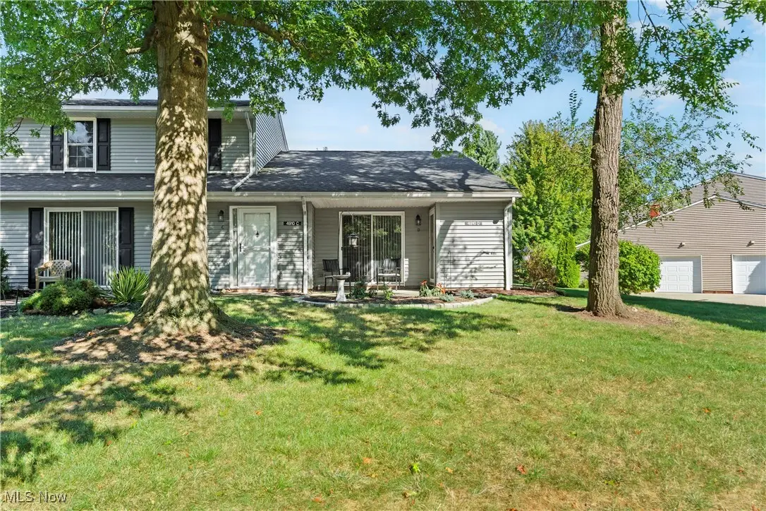 4910 Independence Circle #D, Stow, OH 44224 - Image #1