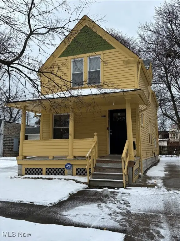 9516 Kirkwood, Cleveland, OH 44102