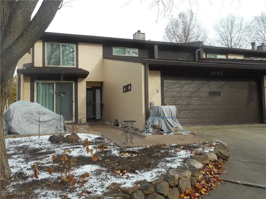 1045 Bunker Drive, Fairlawn, OH 44333 - Image #2