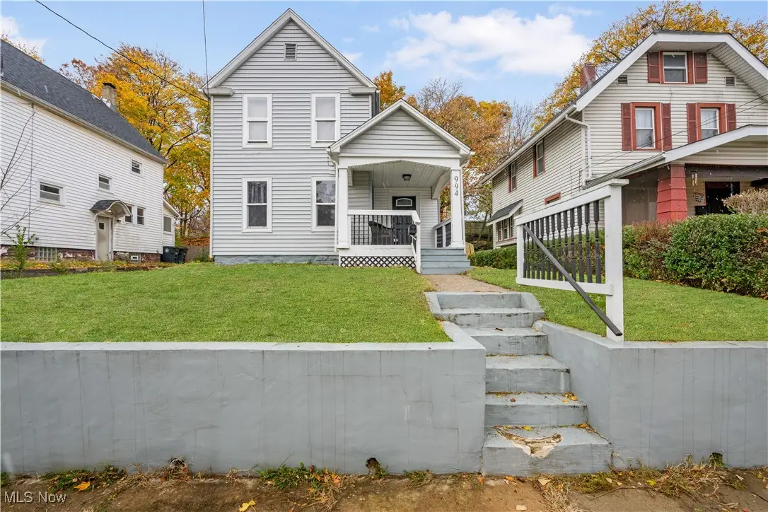 994 Moeller Avenue, Akron, OH 44307 - Image #1