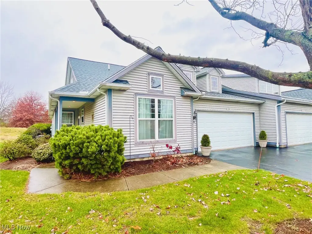 2148 Southampton Lane, Avon, OH 44011 - Image #1