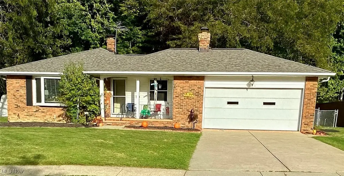 1591 Windsor Circle, Mayfield Heights, OH 44124 - Image #1