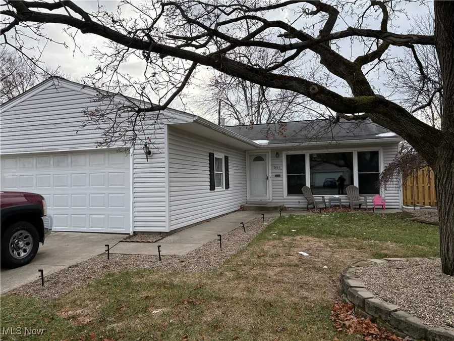 351 Lombardy Drive, Berea, OH 44017 - Image #3