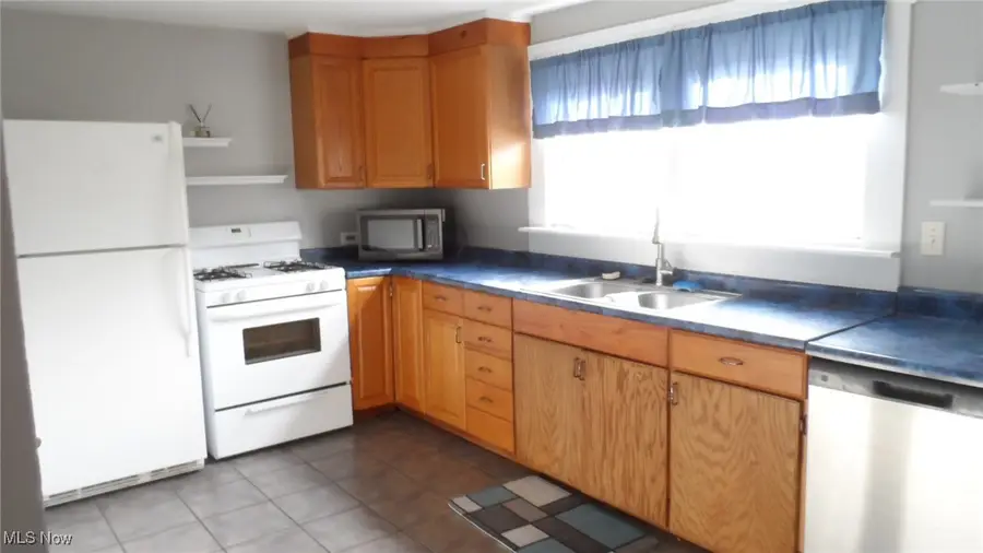 320 Harris Street, Kent, OH 44240 - Image #2