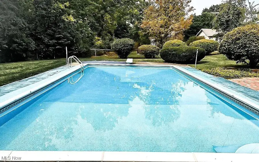 1390 Waverly Nw Drive, Warren, OH 44483 - Image #2