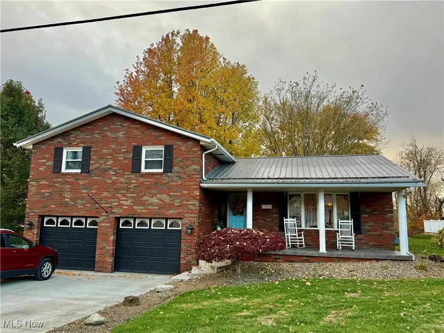 939 Robin Hood Lane, Follansbee, WV 26037 - Image #2