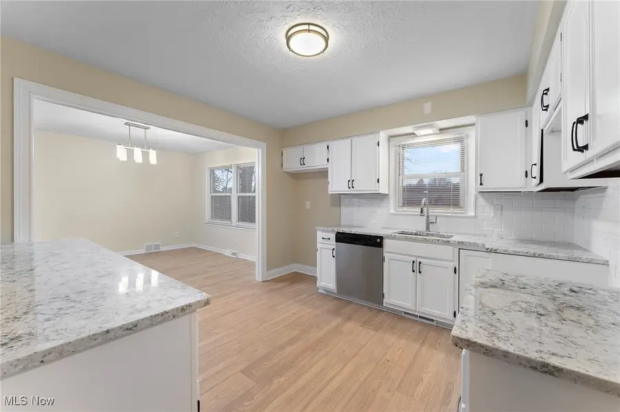 640 Matawan Avenue, Campbell, OH 44405 - Image #2