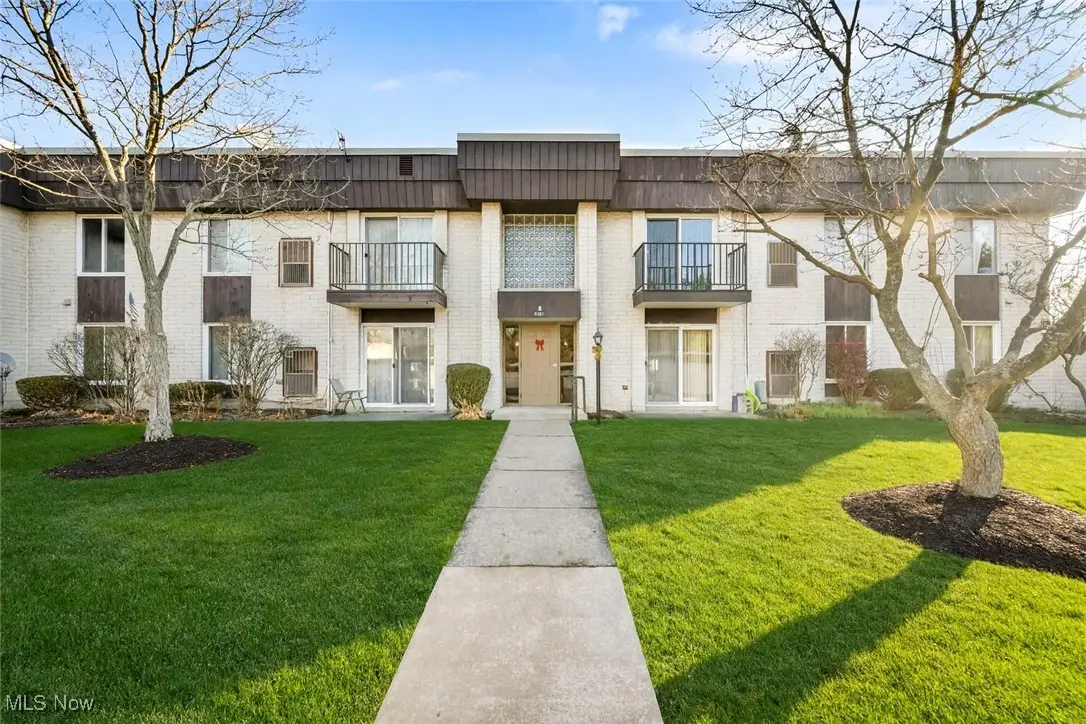8381 N Akins Road #H-7, North Royalton, OH 44133 - Image #1
