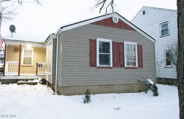 3303 Ingleside Drive, Parma, OH 44134