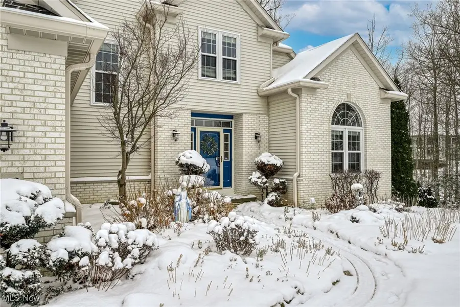 630 Woodhaven Drive, Cuyahoga Falls, OH 44223 - Image #2