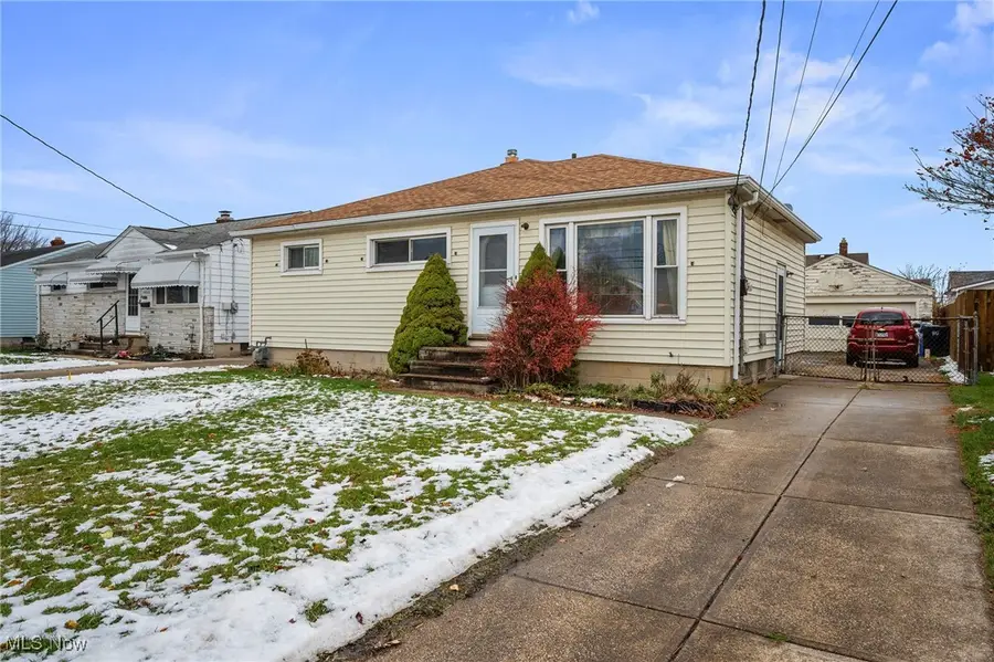 15908 Ashland Drive, Brook Park, OH 44142 - Image #2