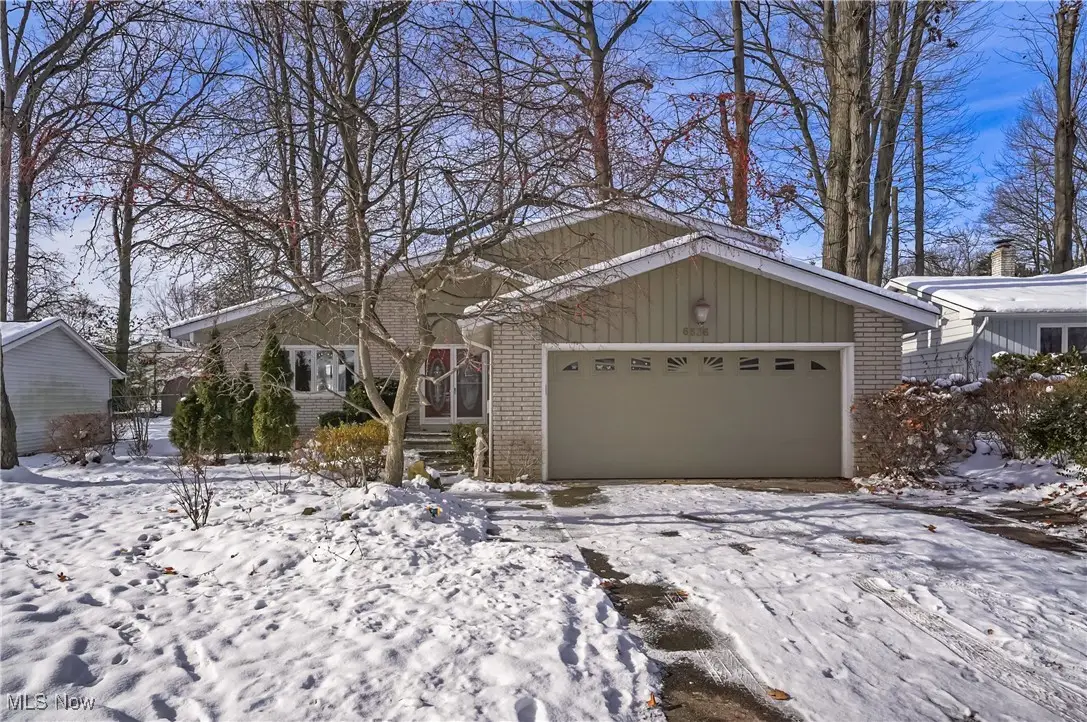 6536 Duneden Avenue, Solon, OH 44139 - Image #1