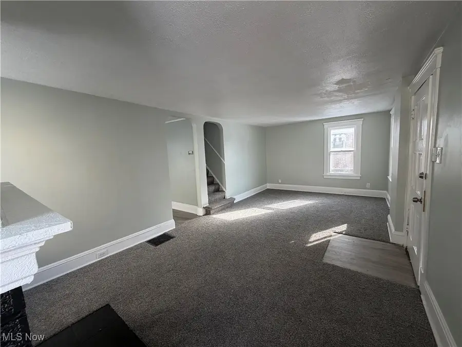 121 E 205th Street, Euclid, OH 44123 - Image #2
