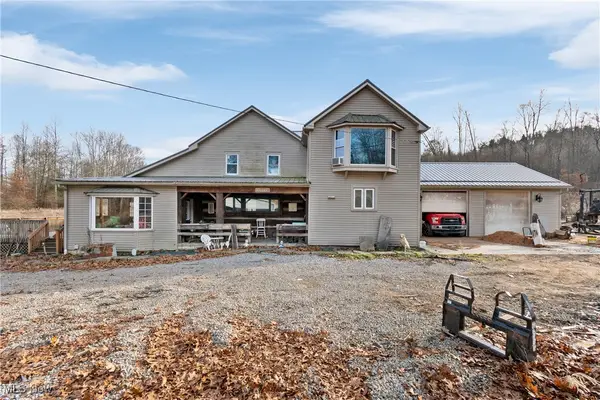 9204 Sandyville Ne Road, Mineral City, OH 44656