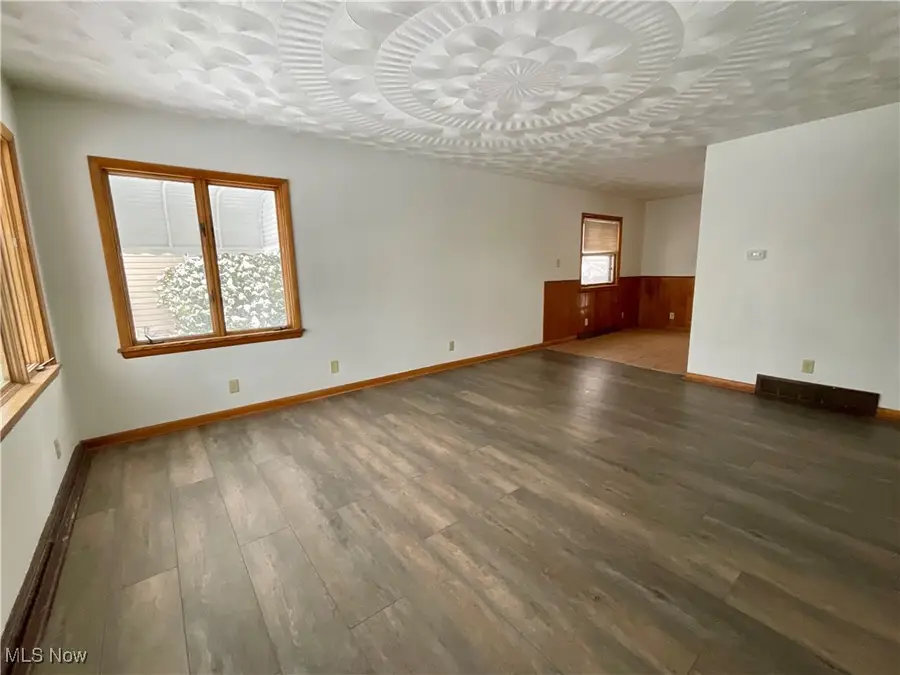 1068 Wyley Avenue, Akron, OH 44306 - Image #3