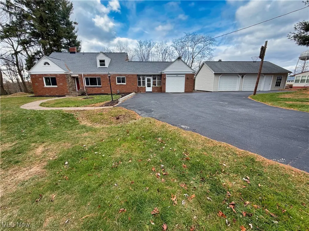 16899 Ridgeview Drive, East Liverpool, OH 43920 - Image #1