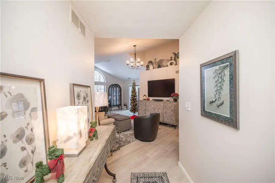 1173 Red Tail Hawk Court #5, Youngstown, OH 44512 - Image #2