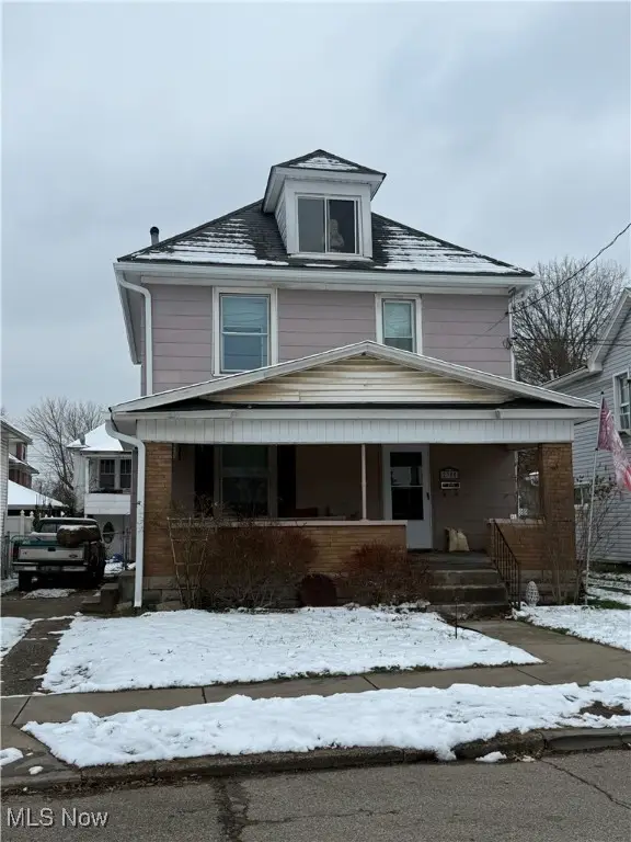 2305 Oak Street, Parkersburg, WV 26101