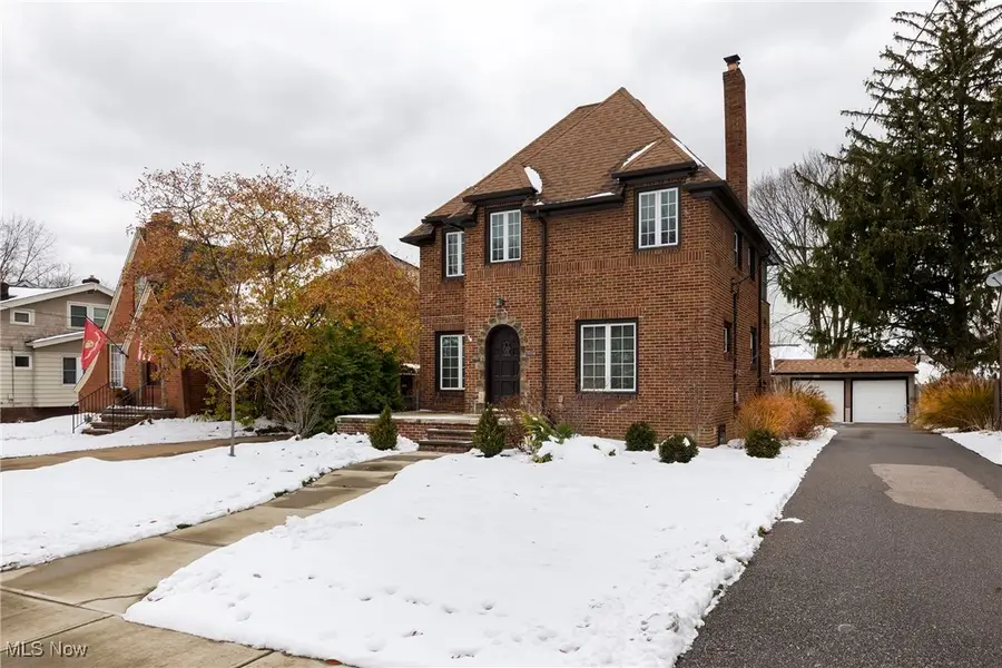 15518 Lydian Avenue, Cleveland, OH 44111 - Image #2