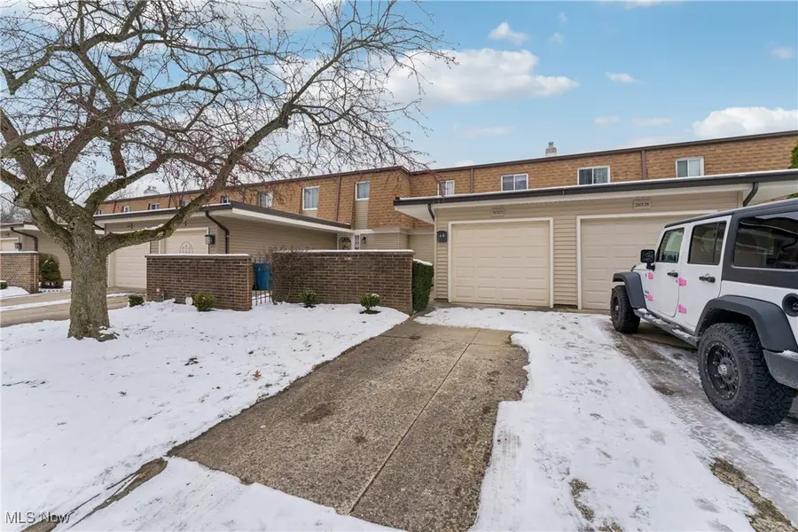 26523 Sussex Drive, Olmsted Falls, OH 44138 - Image #2