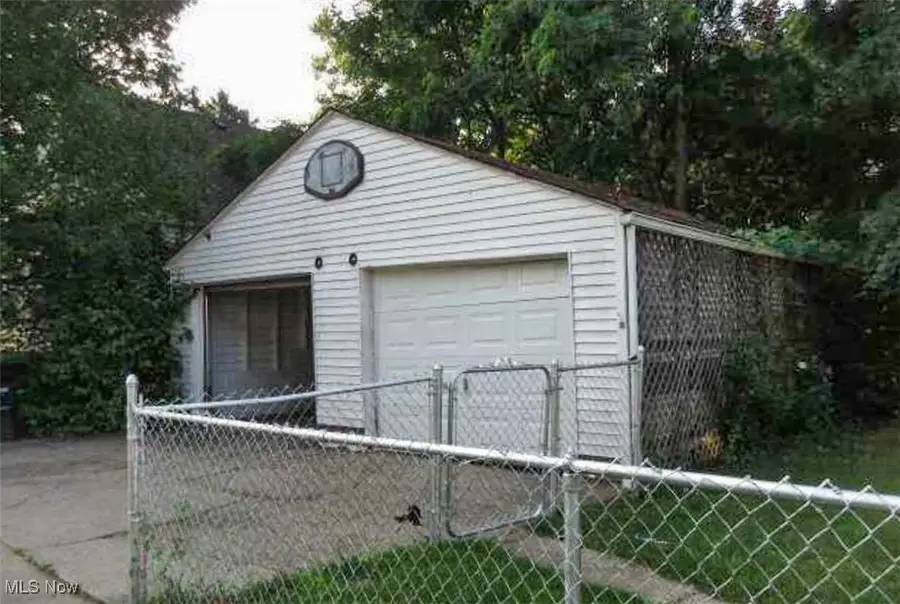 2041 13th Sw Street, Akron, OH 44314 - Image #3