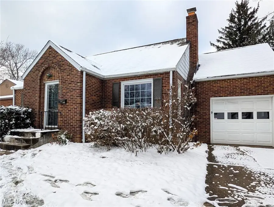 2123 34th Nw Street, Canton, OH 44709 - Image #2