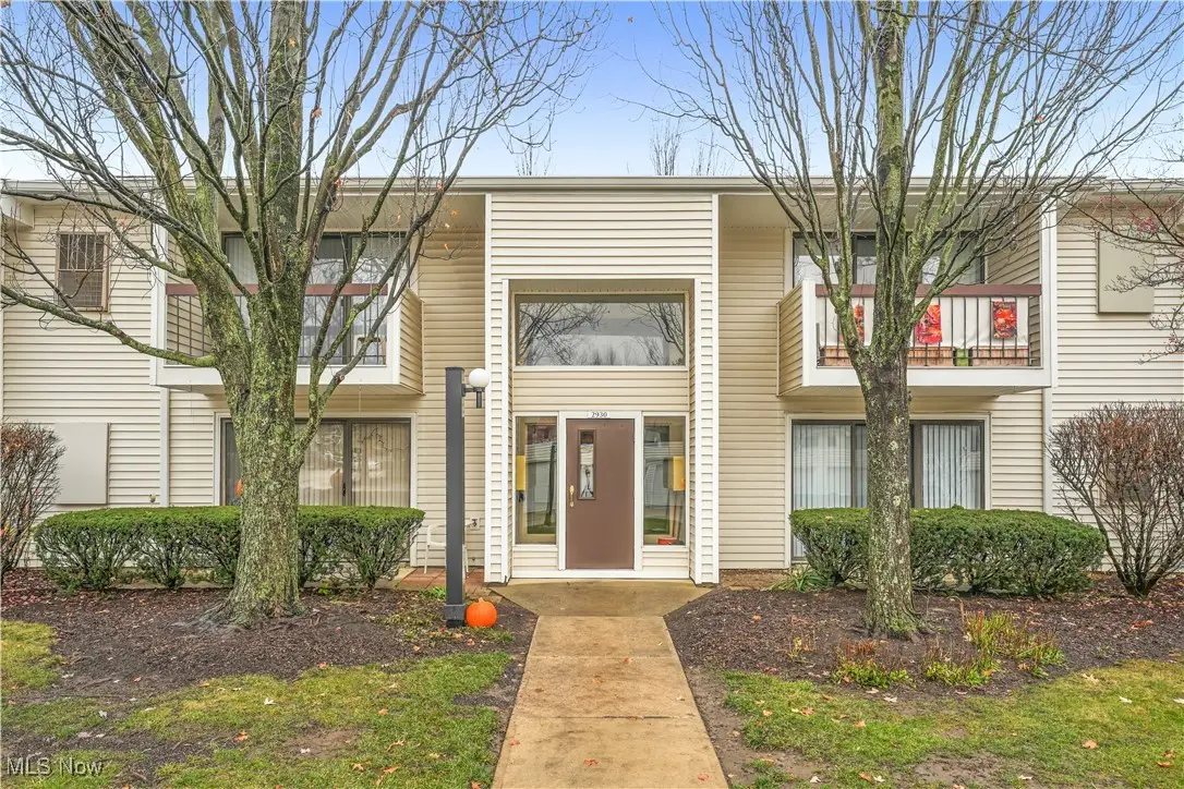 2930 N Bay Drive #L7, Westlake, OH 44145 - Image #1