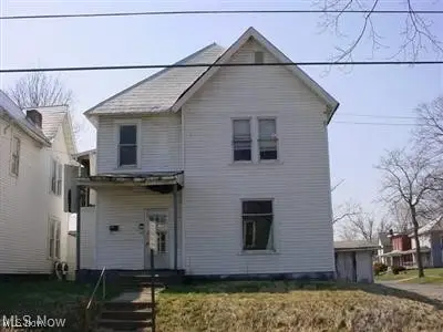 245 N 6th Street, Coshocton, OH 43812