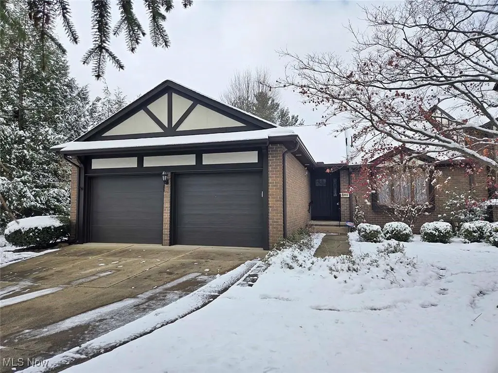 117 Brookview Sw Drive, North Canton, OH 44709 - Image #1