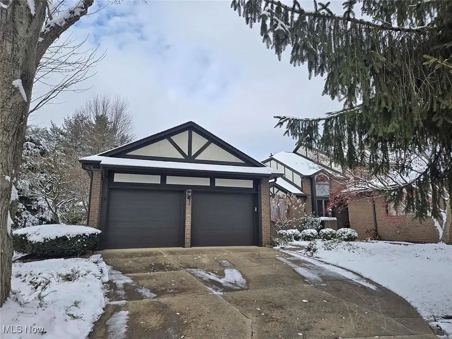 117 Brookview Sw Drive, North Canton, OH 44709 - Image #2