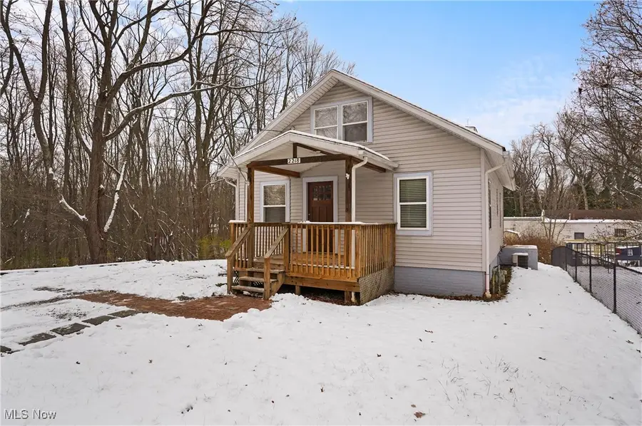 2218 Lee Drive, Akron, OH 44306 - Image #2