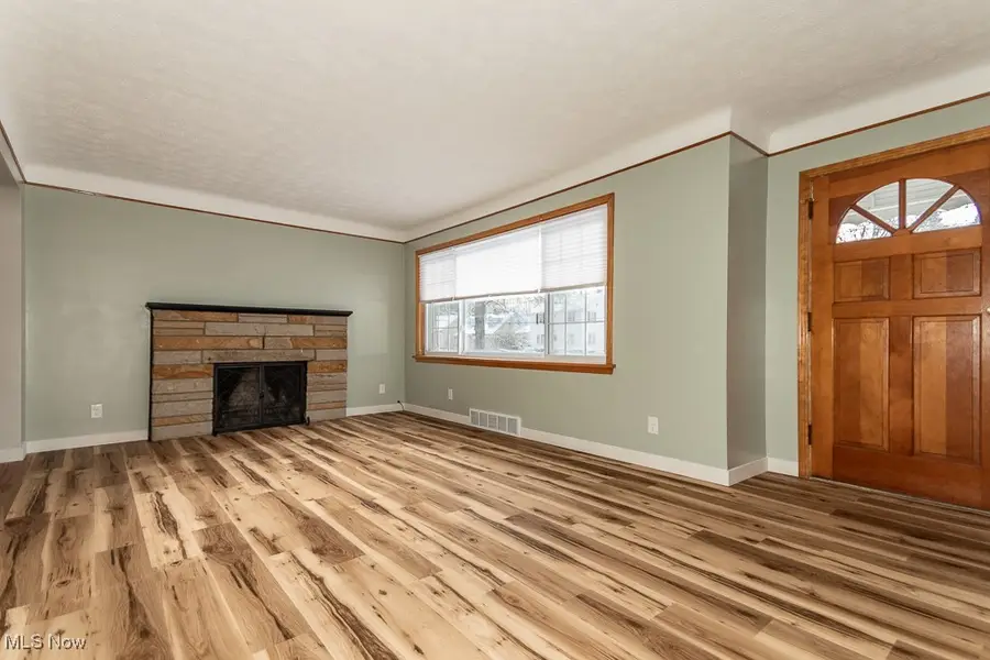 38241 Roselawn Avenue, Willoughby, OH 44094 - Image #3