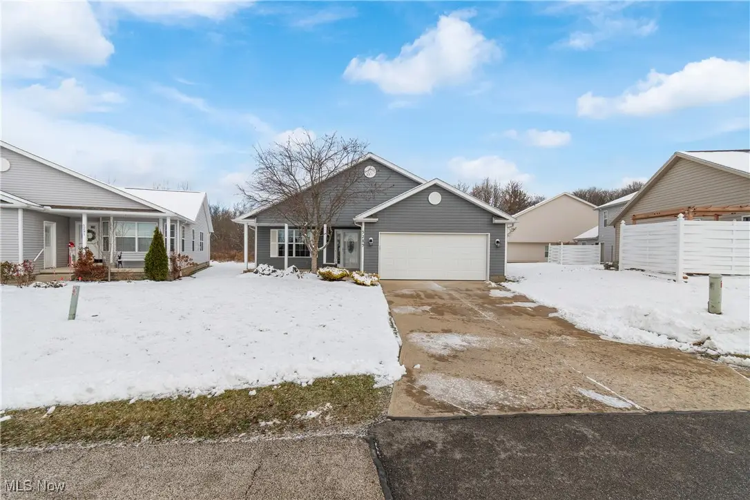 5289 Deer Trace Drive, Kent, OH 44240 - Image #1