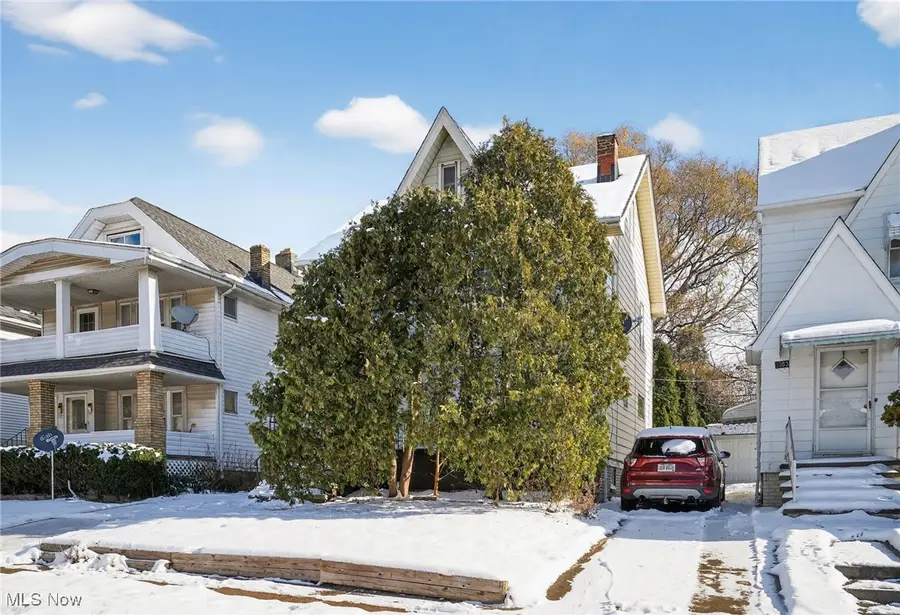 3559 Lloyd Road, Cleveland, OH 44111 - Image #2