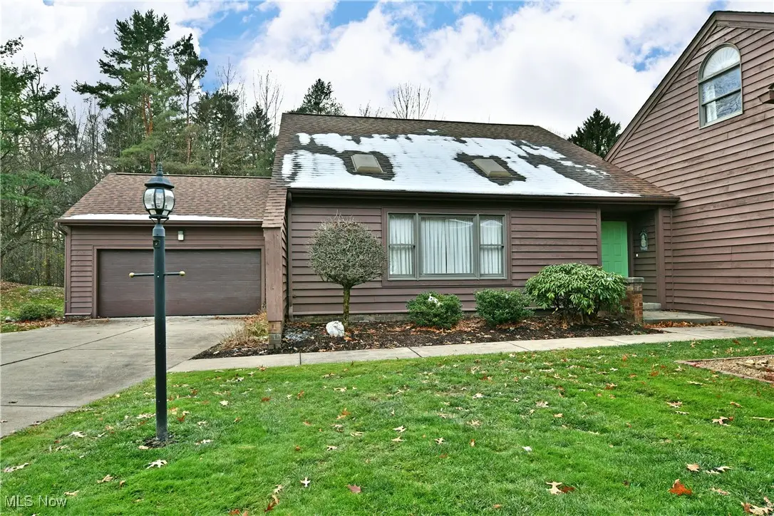 110 Avalon Se Drive #A, Warren, OH 44484 - Image #1