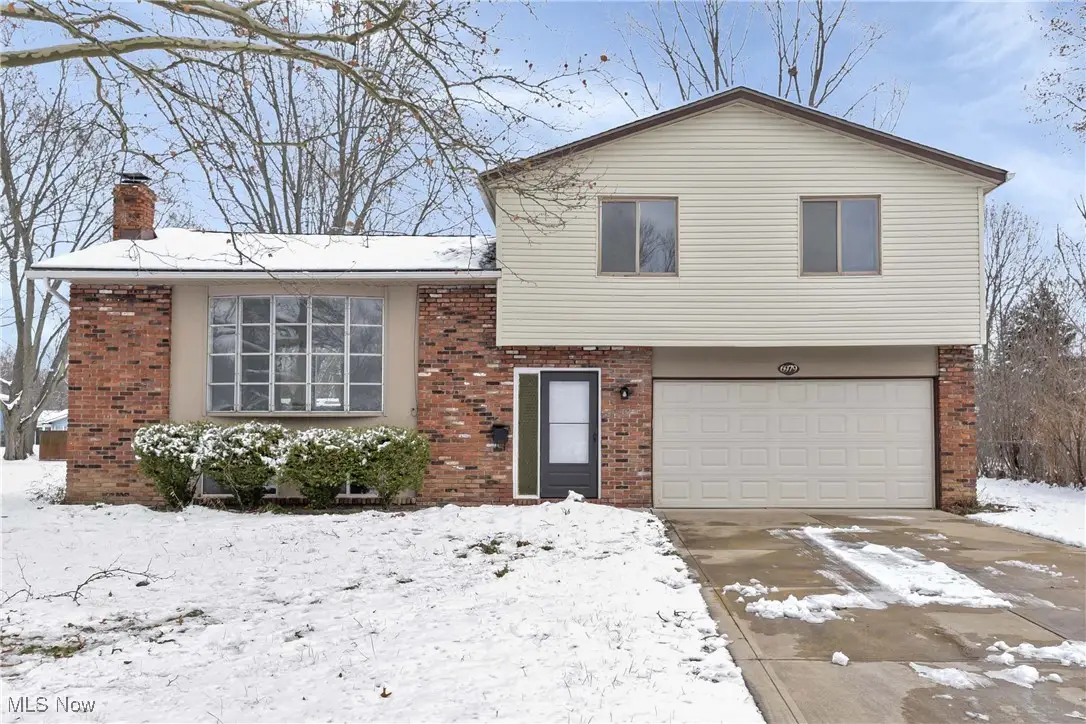 6979 Warrington Drive, North Olmsted, OH 44070 - Image #1