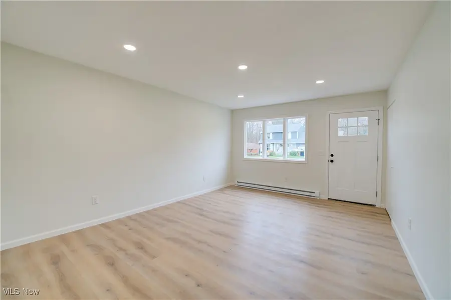 792 Arlington Drive, Vermilion, OH 44089 - Image #2