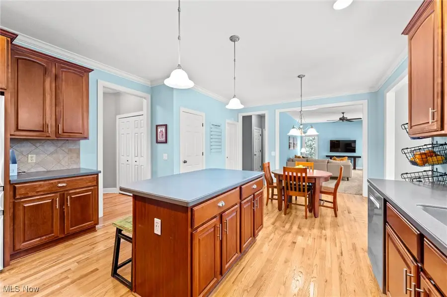 635 Prestige Woods Boulevard, Aurora, OH 44202 - Image #2