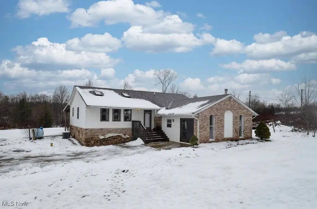 10582 Reynolds Road, West Farmington, OH 44491 - Image #1