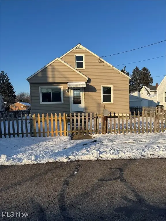 539 Wells Avenue, Louisville, OH 44641