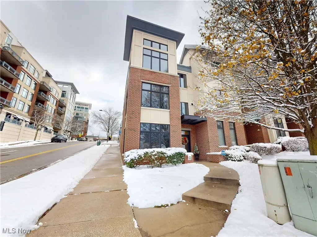 121 N Howard Street, Akron, OH 44308 - Image #1