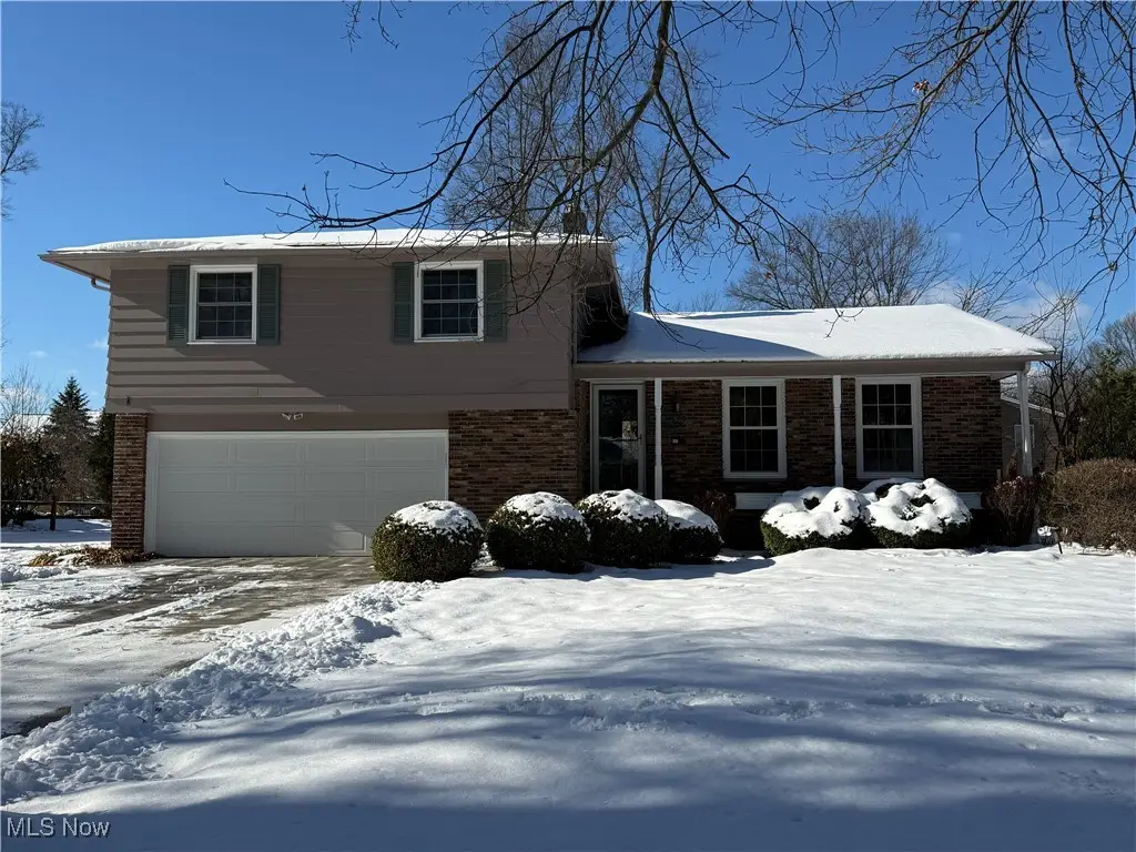 606 Wellfleet Drive, Bay Village, OH 44140 - Image #1