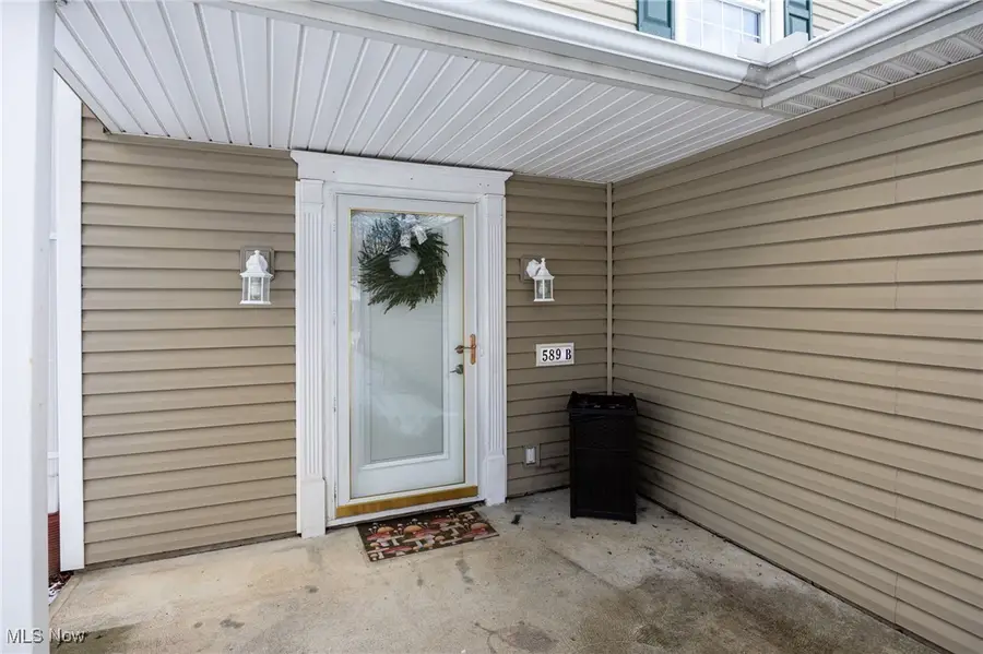 589 Canterbury Lane #B-13, Medina, OH 44256 - Image #2