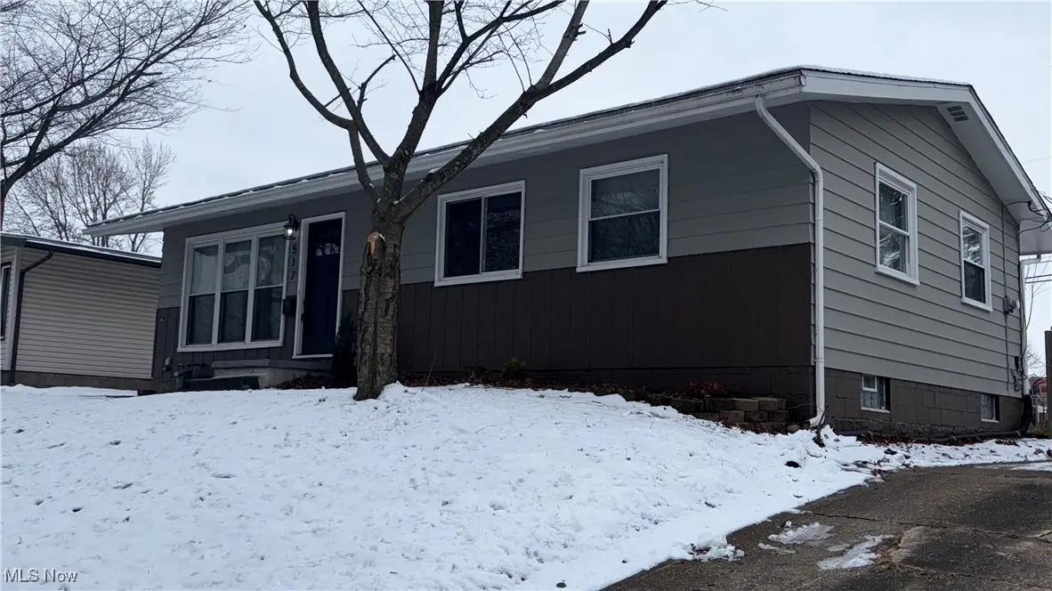 517 Grosvenor Nw Avenue, Massillon, OH 44647 - Image #1