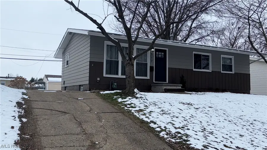 517 Grosvenor Nw Avenue, Massillon, OH 44647 - Image #2
