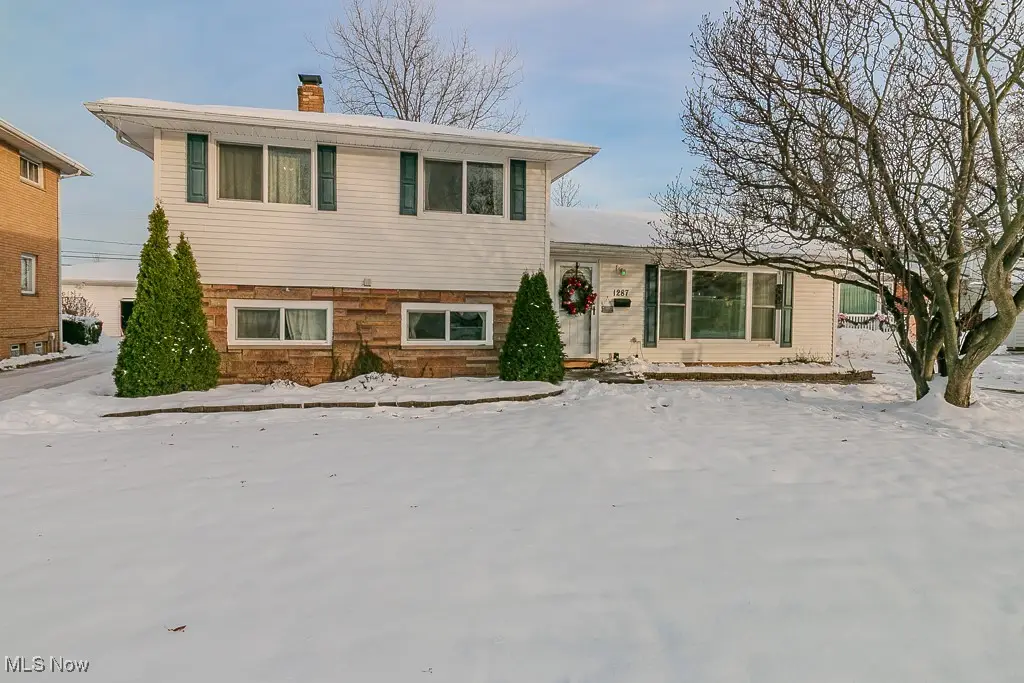 1287 Bonnie Lane, Mayfield Heights, OH 44124 - Image #1
